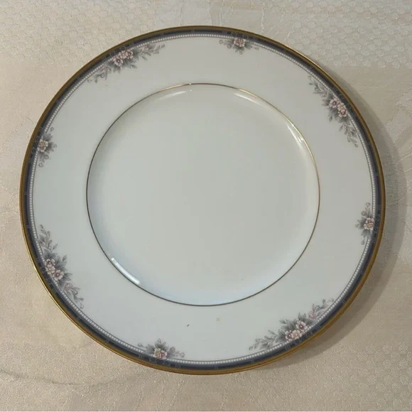 Noritake Ontario China ~ ONE 4-piece place setting - Picture 6 of 9